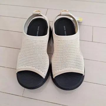라쿠션 핏 샌들 M 아이보리