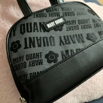 MARY QUANT 로고 블랙 백