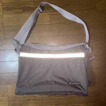 몽벨 나일론 숄더백 리플렉터 y2k