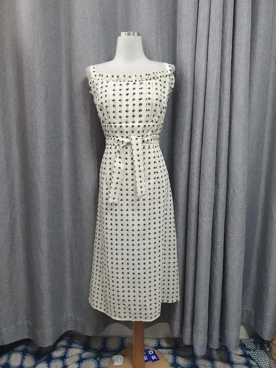 Product Details - 1