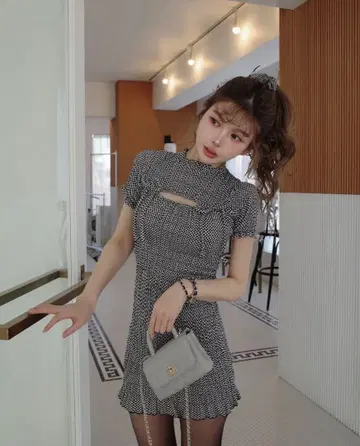 Darich 리본 셔링 깅엄 미니 원피스 블랙 FL