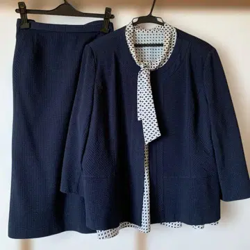 MISSEL 네이비 스커트 셋업
