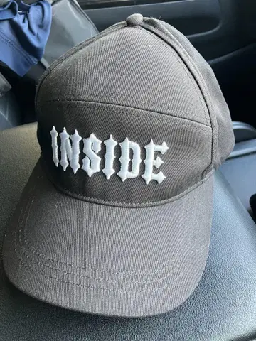 INSIDE 블랙 캡 HYDE