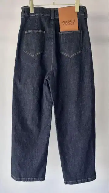 새상품 [ MARGAUX 2025 PRE FALL ] 원워시 데님 팬츠