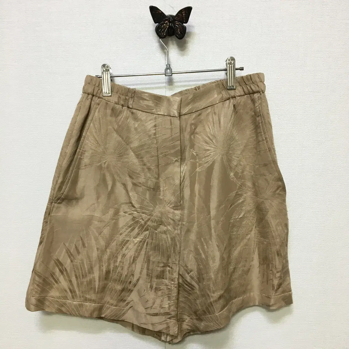 韓国商品/SUNBURNPROJECT Tie Raw cut Sweat Shorts MUSINSA | SUNBURNPROJECT Tie Raw-cut Sweat Shorts, IVORY
