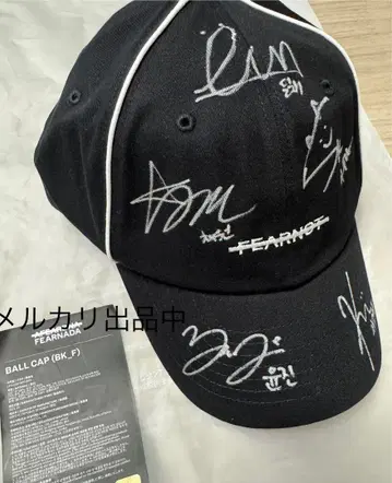 LE SSERAFIM 멤버 전원 친필 사인 공식 CAP