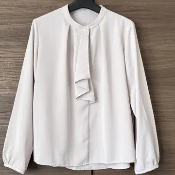 UNITED ARROWS 프릴 타이 쉬폰 블라우스