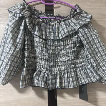 Kastane 셔링 오프숄더 블라우스 블루