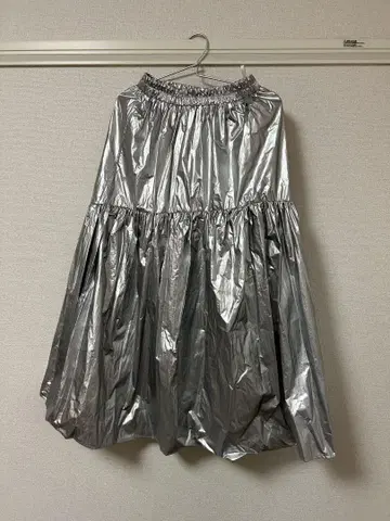 실버 롱 스커트