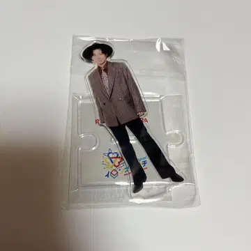 기무라 요헤이 아크릴 스탠드 이로나 형태