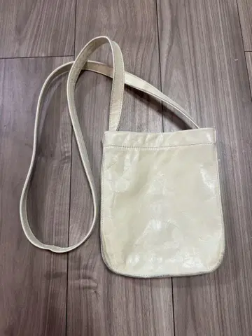 갤러리 바이 숄더백