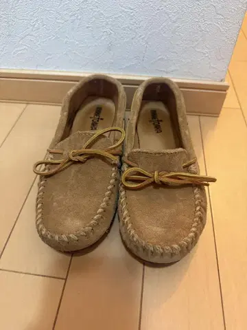MINNETONKA 브라운 남성용 모카신 7인치 25cm