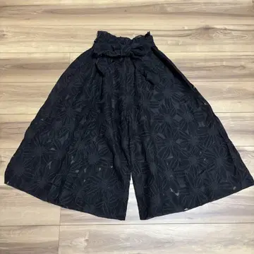 [새상품] Aunt Marie's 꽃무늬 가우초 팬츠 시스루 리본 블랙