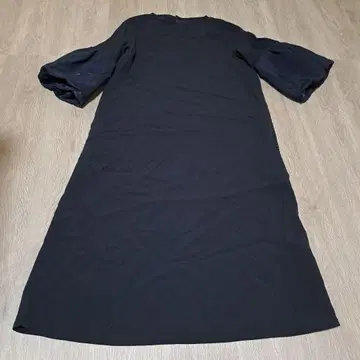 Leilian 네이비 벌룬 슬리브 원피스