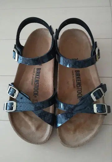 BIRKENSTOCK KUMBA 36 샌들 블랙