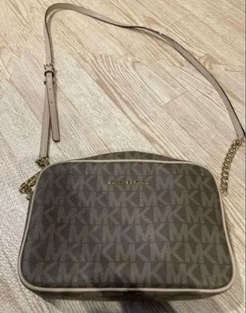 Michael Kors 모노그램 숄더백