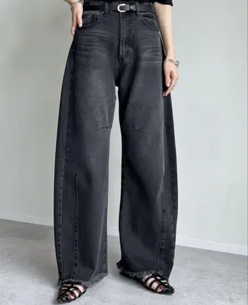 리디 밑단 프린지 배럴 레그 데님 팬츠 커브 팬츠 블랙 M