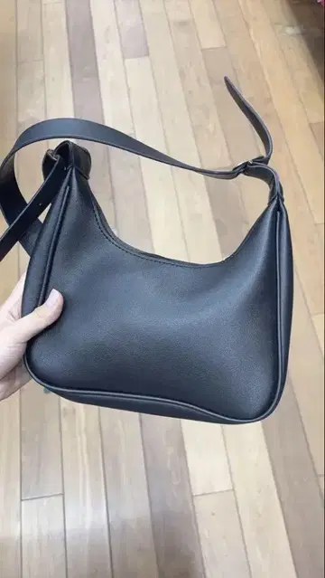 블랙 숄더백