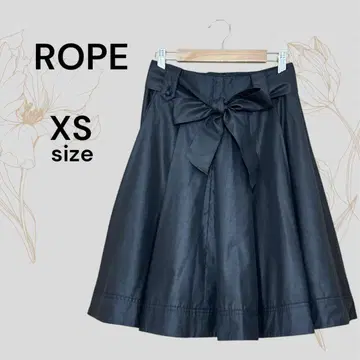 ROPE 새상품급 로페 블랙 플레어 스커트 XS 허리 리본 광택