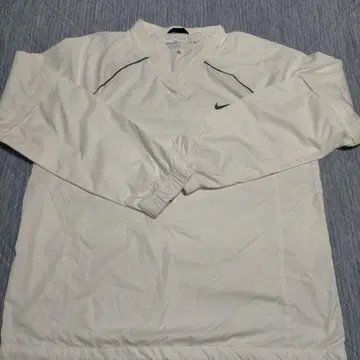 Nike 화이트 자켓 긴팔