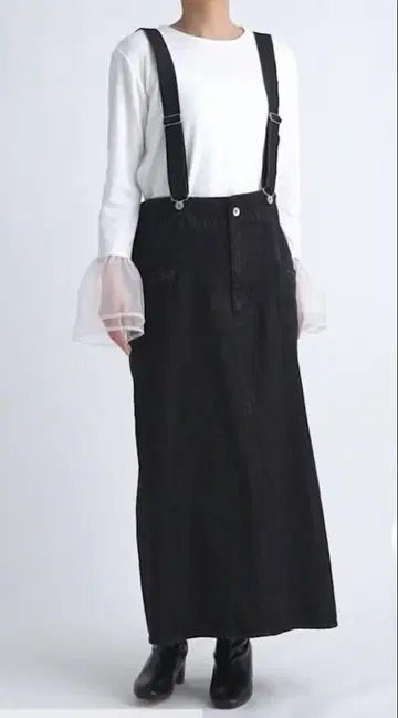 블랙 데님 서스펜더 스커트