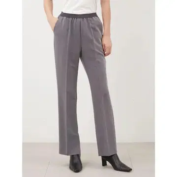 미라 오웬 허리 밴딩 세미 플레어 이지 팬츠