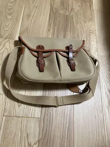 Brady ARIEL TROUT 숄더백