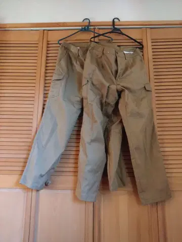 카고 팬츠 카키색 사이드 포켓 부착 스트레치 2개 세트