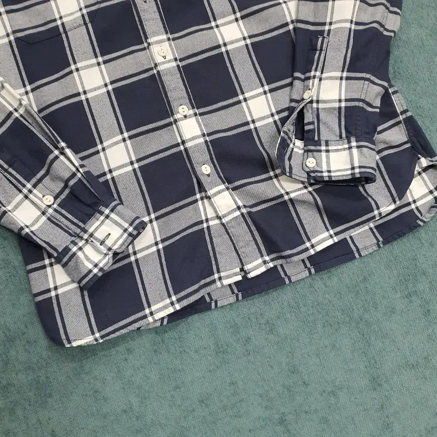 Product Details - 4