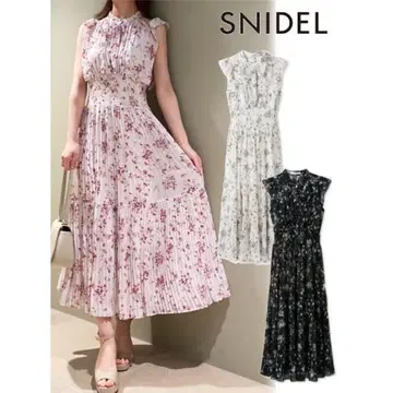 SNIDEL 스나이델 플라워 프린트 슬리브리스 원피스 플리츠