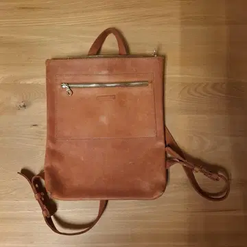 Parker Clay 가죽 백팩