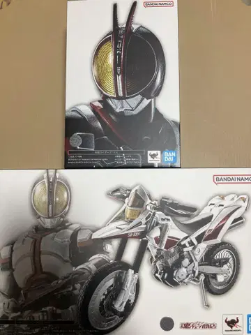 S.H.Figuarts 진골 조각 제법 가면라이더 파이즈 & 오토바진