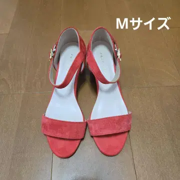 [새상품급] 빨간색 스웨이드 앵클 스트랩 샌들 perle peche M