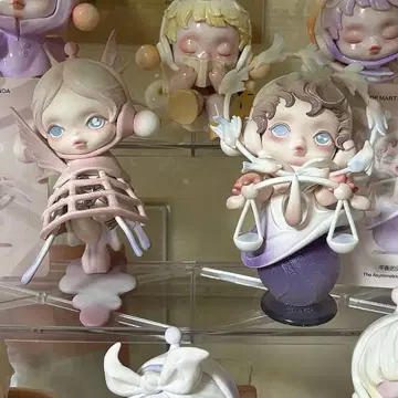 POP MART 팝마트 SKULLPANDA 피규어 2세트