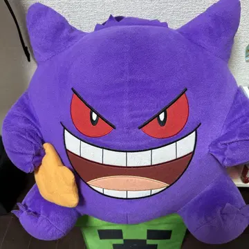 큰 봉제 인형