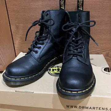 [ 새상품급 ] 닥터마틴 DR.MARTENS 1460 PASCAL 부츠