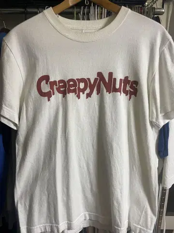 Creepy Nuts 사인 포함 티셔츠 화이트