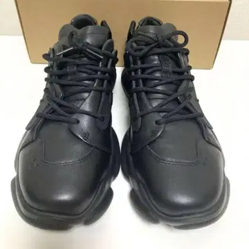 새상품 캠퍼 남성용 스니커즈 26.5cm