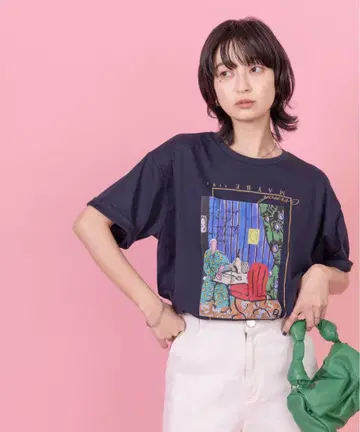 Eimee Law 에이미 로 아트 프린트 슬릿 티셔츠 다크 네이비