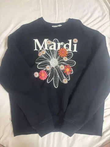 Mardi 플라워 프린트 트레이닝복