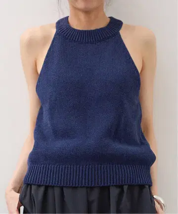 라빠르망 SLEEVELESS KNIT TOP 슬리브리스 니트 새상품