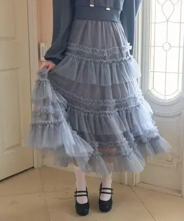 Lovilyn 티어드 얇은 명주 그물 스커트 그레이 S