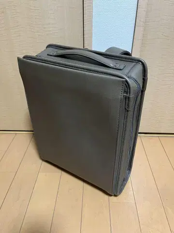 츠치야 가방 바이노 미디엄 스퀘어 백팩 올리브
