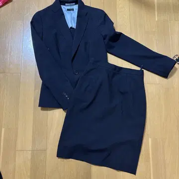 ONLY 네이비 스커트 셋업