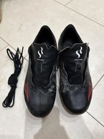 미즈노 알파 셀리오 라모스 모델 22.5cm