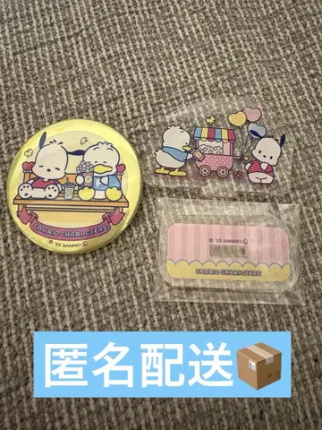 산리오 아크릴 스탠드와 캔뱃지 세트