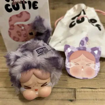 POPMART CRYBABY 와일드하지만 귀여운 네온 큐티