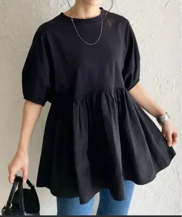 She's Closet 퍼프 슬리브 반팔 절개 볼륨 플레어 페플럼 상의