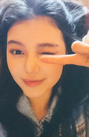 뉴진스 블루 북 버전 다니엘레 뉴진스 A