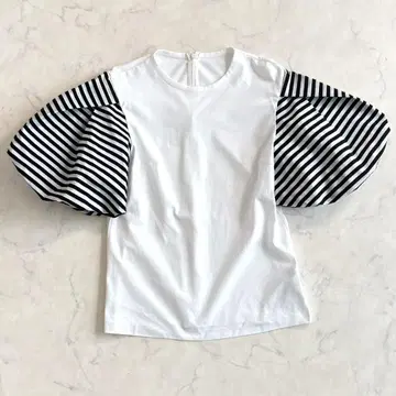 새상품급 보더 앳 발코니 PUFF SLEEVE TEE 반팔 rr3